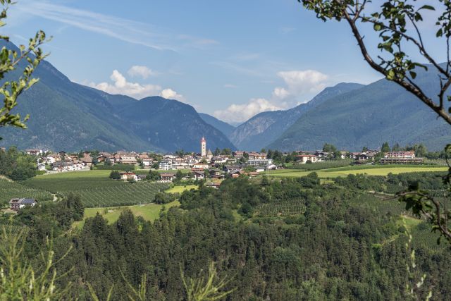 Image: Plattnerhof in the Isarco Valley